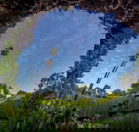 Umpherston Sinkhole - Yamba Accommodation