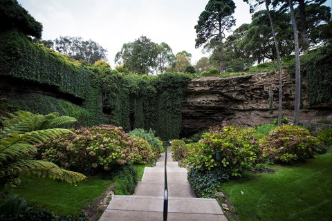 Umpherston Sinkhole - Yamba Accommodation 2