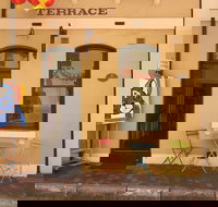 Pop on the Rocks - Yamba Accommodation