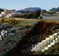 Waratah Falls - Yamba Accommodation