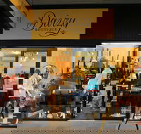 Daizy Boutique - Yamba Accommodation