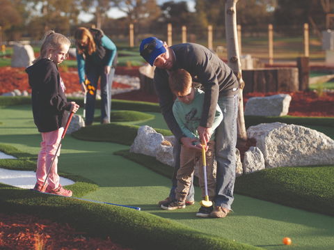 Rich River Golf Club - Yamba Accommodation 2
