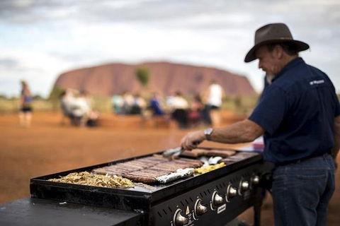Sunset Australian Barbecue Dinner In Uluru - Yamba Accommodation 1