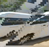 Airport Transfer to or fm Palm Cove accommodation for up to 13 people 7am-10pm - Yamba Accommodation