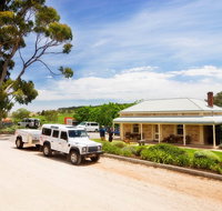 Two Hands Wines 'Flagship Vineyard Experience' - Yamba Accommodation
