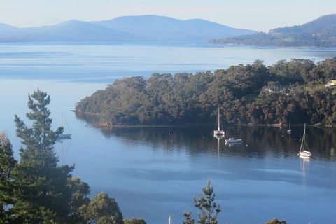 Derwent River Day Sail From Sullivan Cove And Return - Yamba Accommodation 4