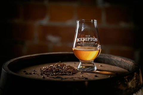 Distillery Tour And Guided Tasting - Yamba Accommodation 0