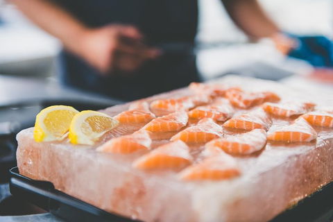 Deep-to-Dish: Tasmanian Seafood Experience - Morning Tour - Yamba Accommodation 7