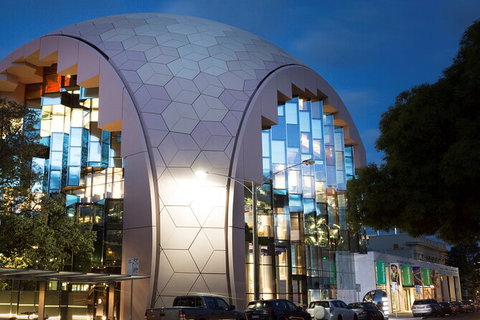 Private Walking Tour Of Old Geelong Town - Yamba Accommodation 5