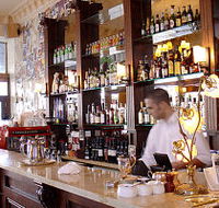 Madame SouSou - Yamba Accommodation