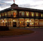 The Grand Terminus Hotel - Yamba Accommodation