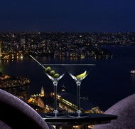 Lobby Lounge and Terrace - Yamba Accommodation