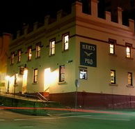 Harts Pub - Yamba Accommodation