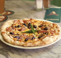 The Australian Hotel - Yamba Accommodation