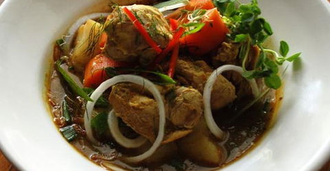 Xage Vietnamese - Yamba Accommodation 1