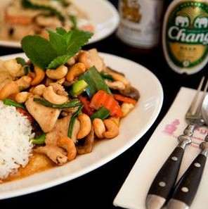 Eagle Thai - Yamba Accommodation 0