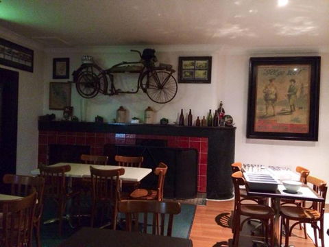 Queens Arms Hotel - Yamba Accommodation 3