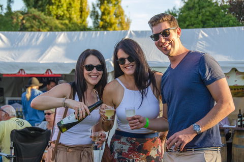 Stanthorpe Apple And Grape Harvest Festival - Yamba Accommodation 0