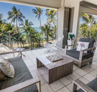 Island Views - Yamba Accommodation