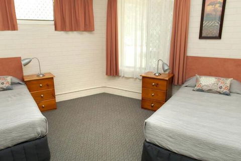 Byron Motor Lodge Motel - Yamba Accommodation 7