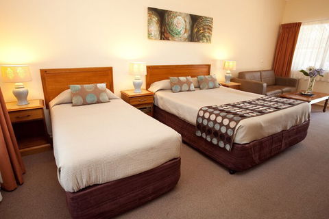 Byron Motor Lodge Motel - Yamba Accommodation 5