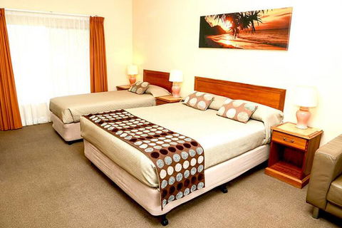 Byron Motor Lodge Motel - Yamba Accommodation 6