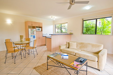 Central Plaza Apartments - Yamba Accommodation 6