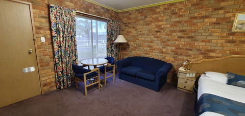 Pines Country Club Motor Inn - Yamba Accommodation 4