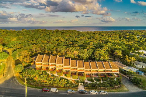 A Perfect Stay - 11 James Cook Apartments - Yamba Accommodation 2