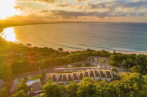 A Perfect Stay - 11 James Cook Apartments - Yamba Accommodation 0