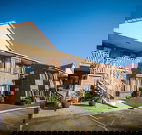 Comfort Inn  Suites Robertson Gardens - Yamba Accommodation