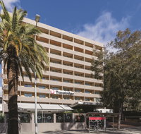 Travelodge Hotel Perth - Yamba Accommodation