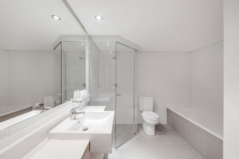 Adina Apartment Hotel Wollongong - Yamba Accommodation 4
