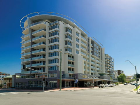Adina Apartment Hotel Wollongong - Yamba Accommodation 1