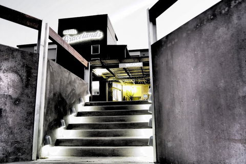 Hotel Gracelands - Yamba Accommodation 1