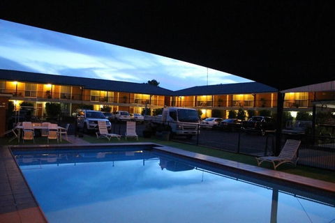 Golden West Motor Inn - Yamba Accommodation 4