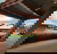 Mud Hut Motel - Yamba Accommodation