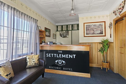 The Settlement Historic Hotel - Yamba Accommodation 5