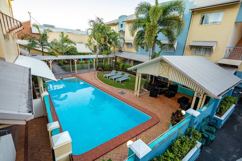 Cairns Queens Court - Yamba Accommodation 5