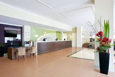 Holiday Inn Darling Harbour, An IHG Hotel - Yamba Accommodation 6