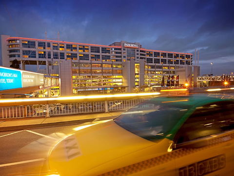 PARKROYAL Melbourne Airport - Yamba Accommodation 1