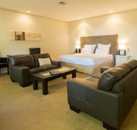 Beau Monde International - Yamba Accommodation