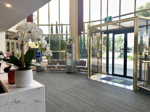 Quality Hotel Melbourne Airport - Yamba Accommodation 3