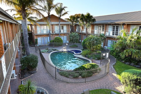 Quality Hotel Melbourne Airport - Yamba Accommodation 1