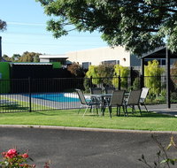 Mitchell on Main Motel  Apartments