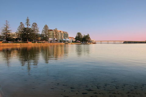 Oaks The Entrance Waterfront Suites - Yamba Accommodation 7