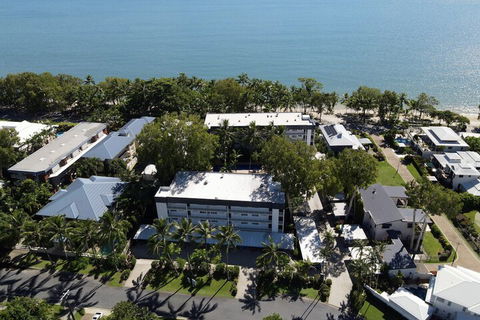 Agincourt Beachfront Apartments - Yamba Accommodation 1