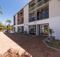 Billabong Backpackers Resort - Yamba Accommodation