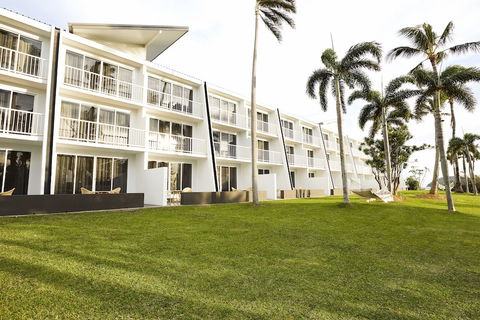 Daydream Island Resort - Yamba Accommodation 0