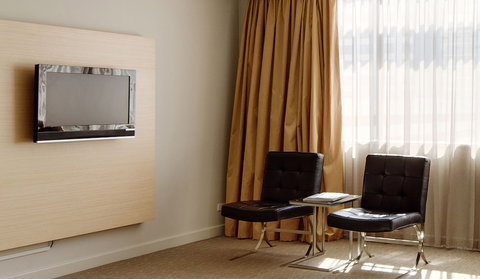 Quality Hotel Ambassador Perth - Yamba Accommodation 4